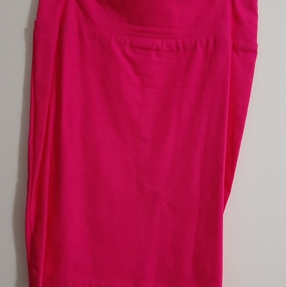 Dresses - Picture 7 of 10